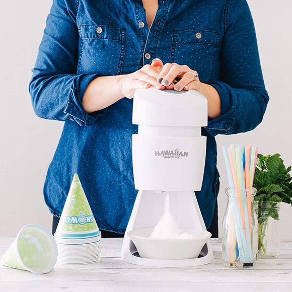 Hawaiian Shaved Ice S900A Shaved Ice and Snow Cone Machine, 120V, White - Picture 4 of 6